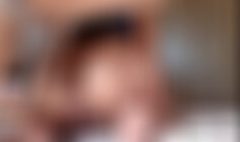 Perra caliente a cuatro patas dándole demasiado a su perro dotado